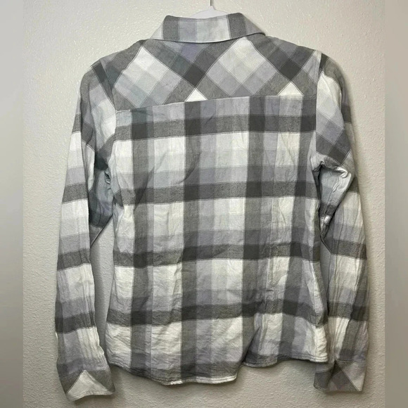 Columbia Long Sleeve Button Up - Picture 5 of 5